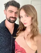 Aaron & Stella