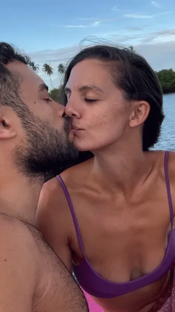 1f083395-8fe7-68fe-897e- ...