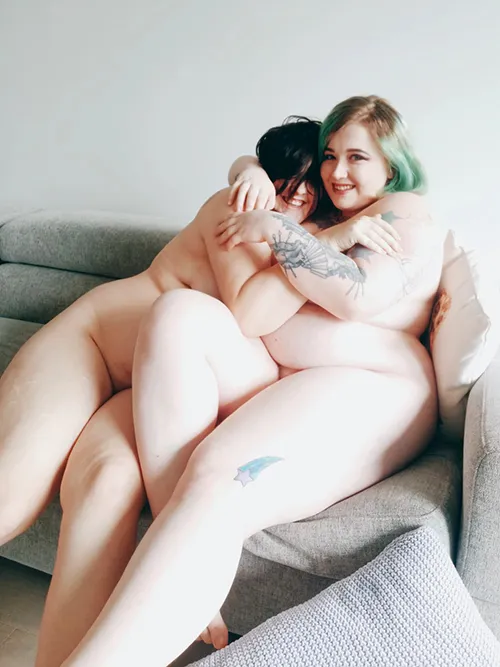 Mikki & Bridgette photo 8