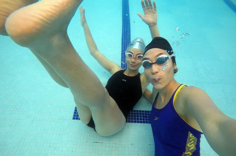 Renata & Emi photo 8