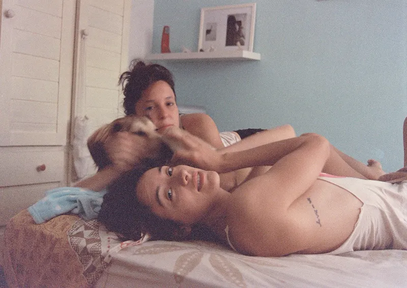Julia & Nica photo 11