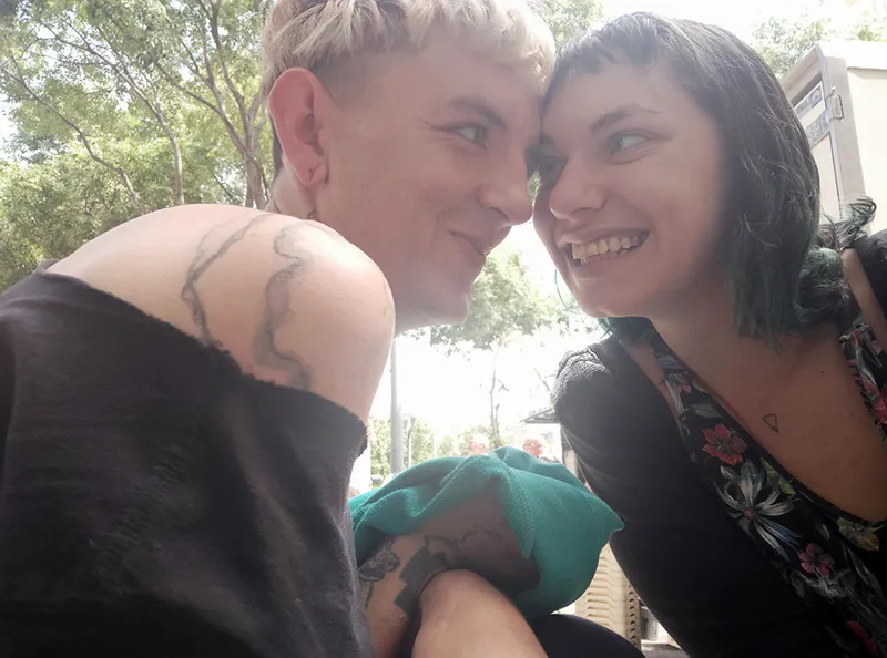 Sara & Stacey photo 13