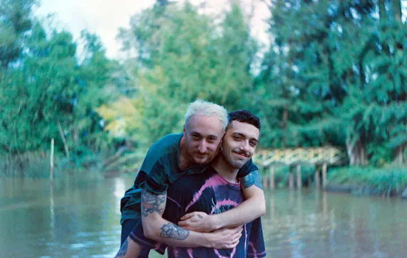 Julian & Lean photo 16
