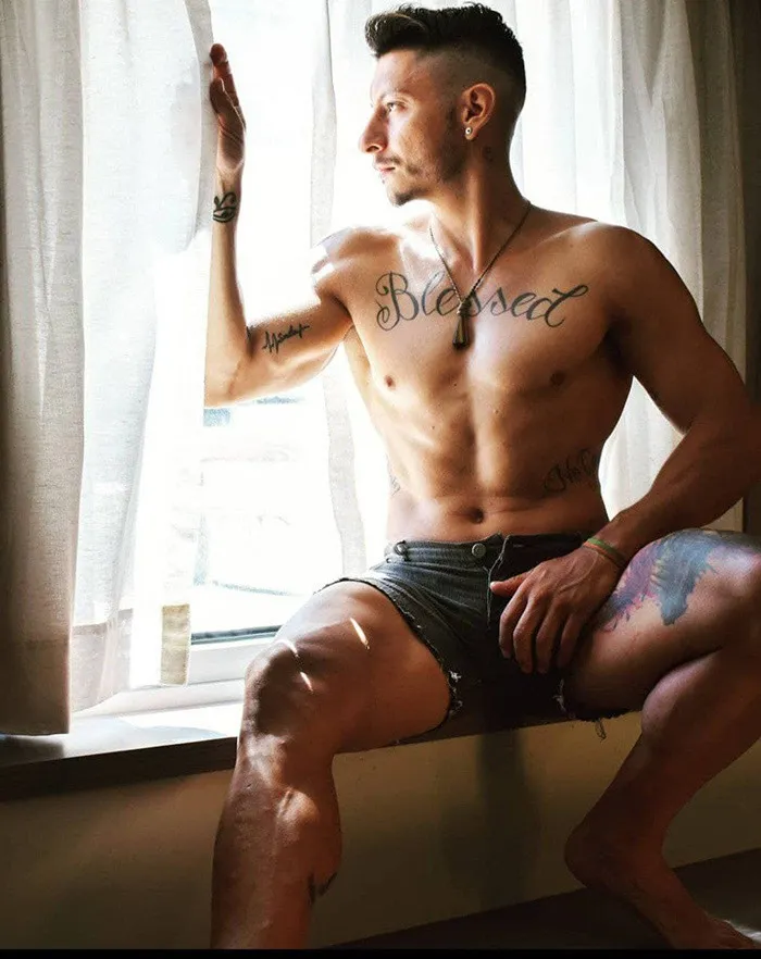 Bunnie & Clide photo 20