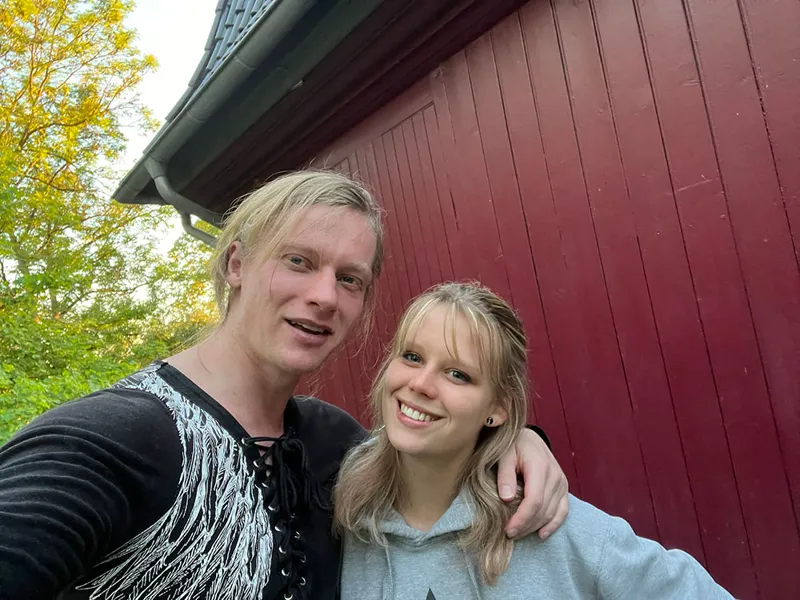 Aron & Stefanie photo 7