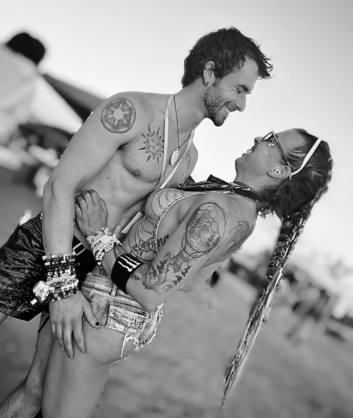 Ant & Stephanie photo 19
