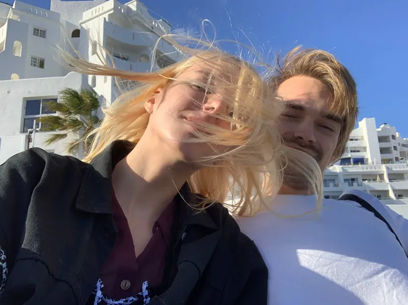 Andrew & Mia photo 18
