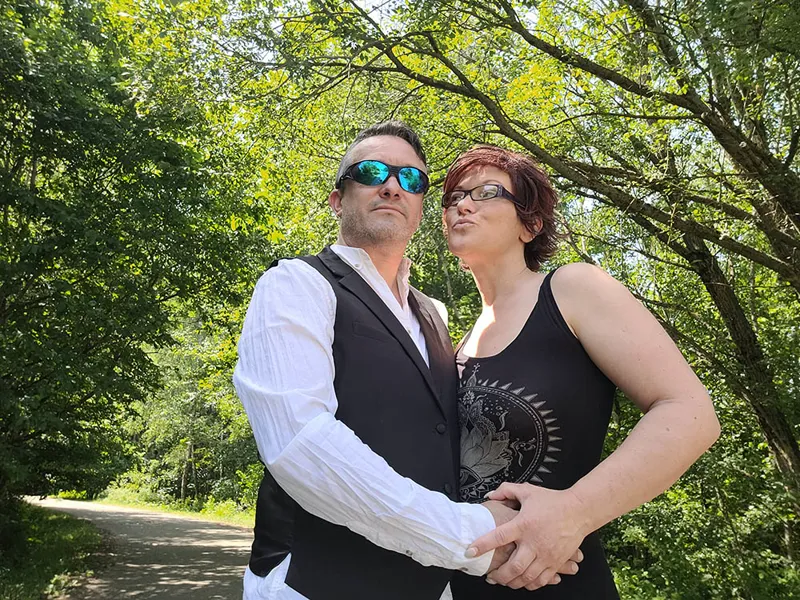 Marc & Sylvie photo 6