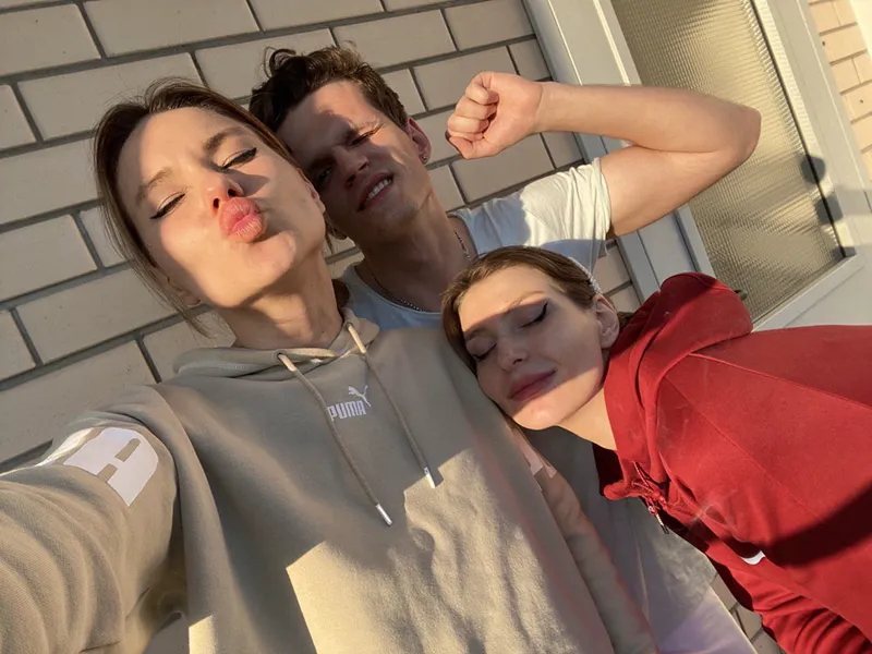 Alena, Russel & Valeryia photo 22
