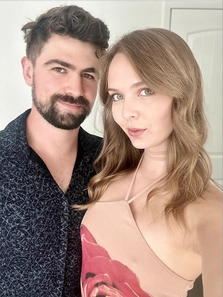 Aaron & Stella photo 14