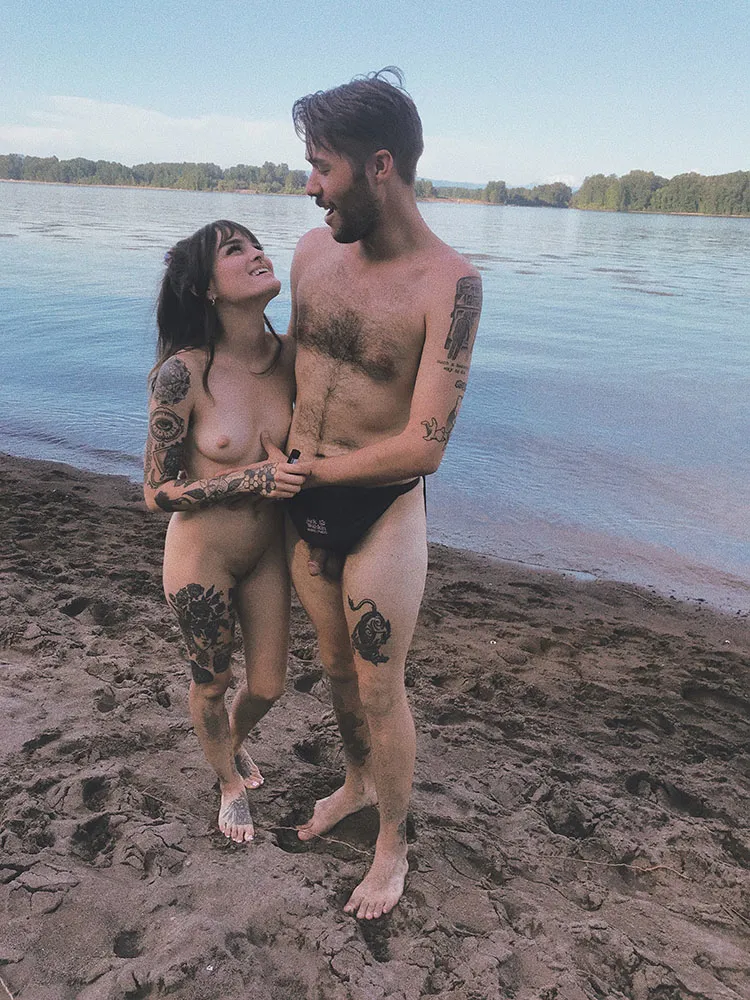 Holly Beth & Hairy Styles photo 5