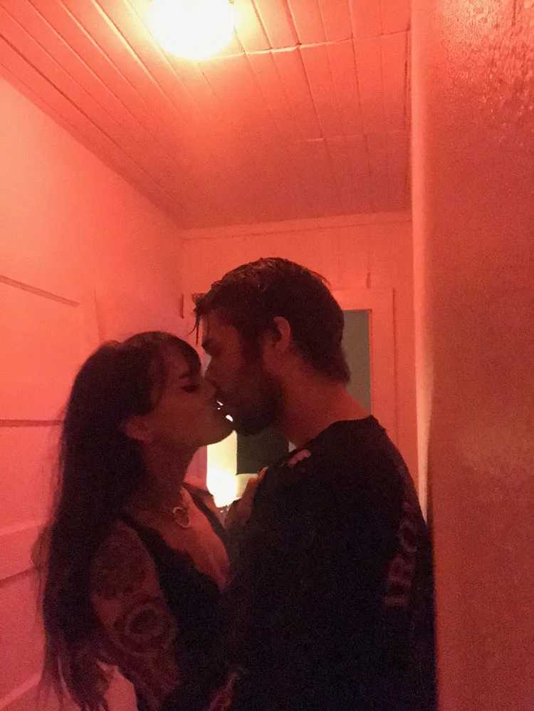 Holly Beth & Hairy Styles photo 6