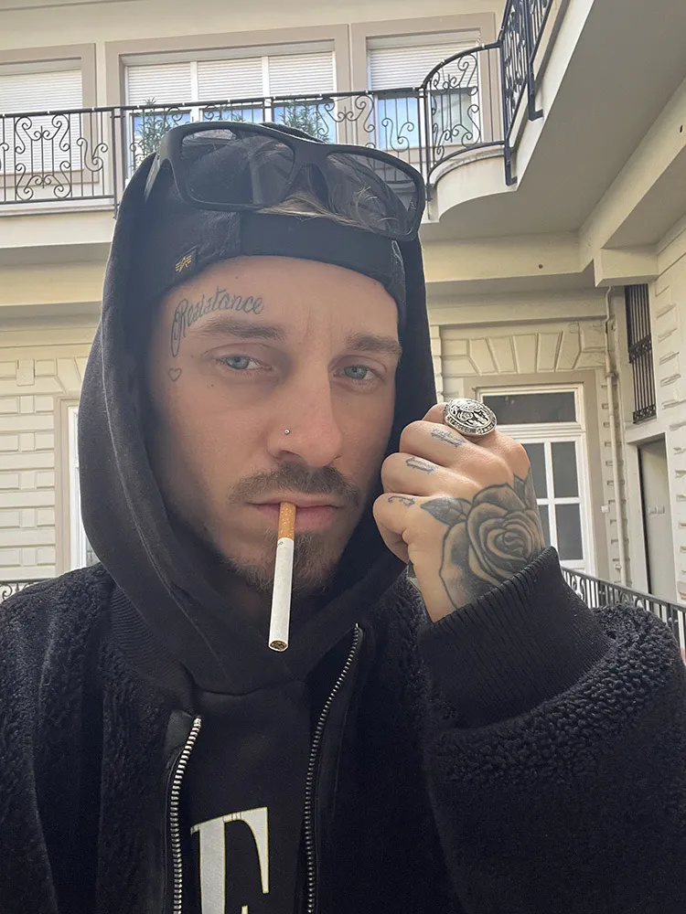 Mia & Jimmy photo 16