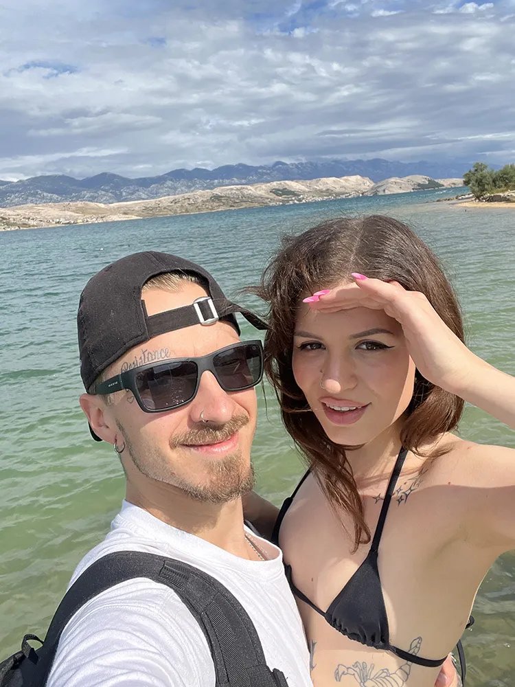 Mia & Jimmy photo 5
