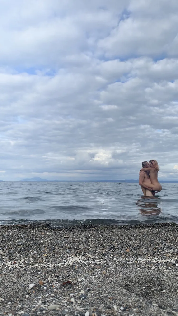 Blu & Kaia photo 17