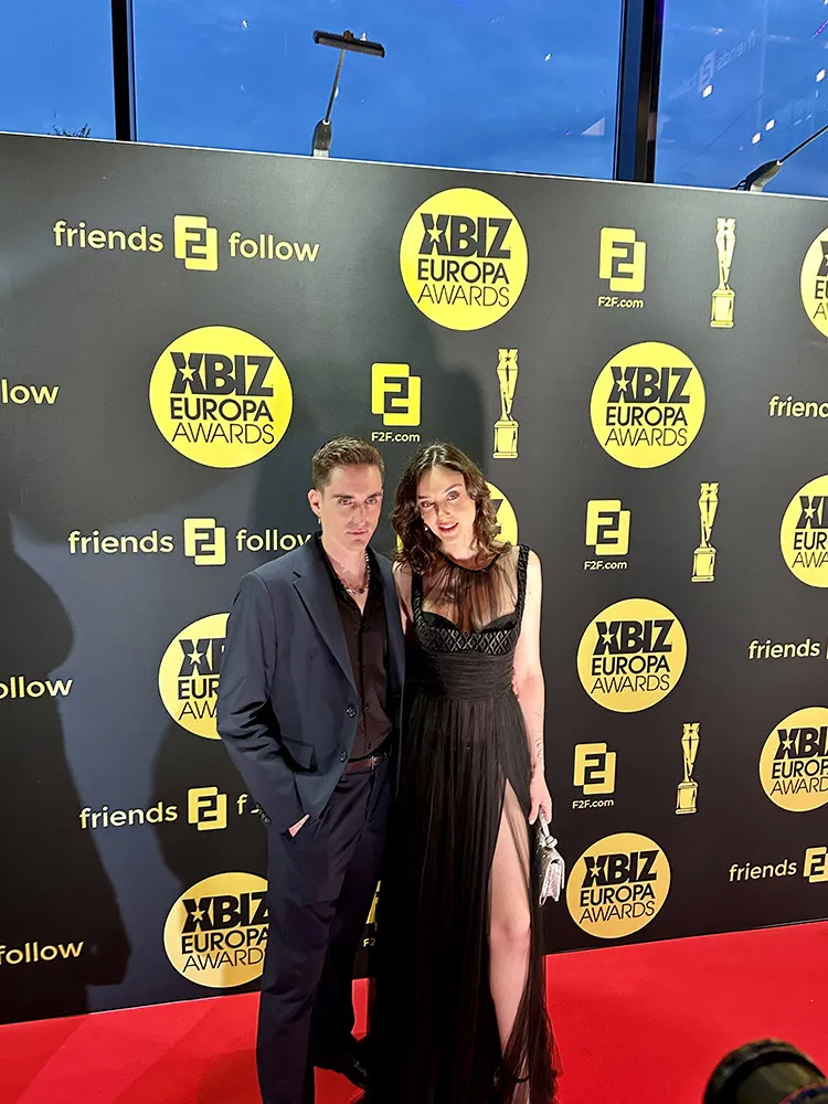 Catherine & Rob photo 9
