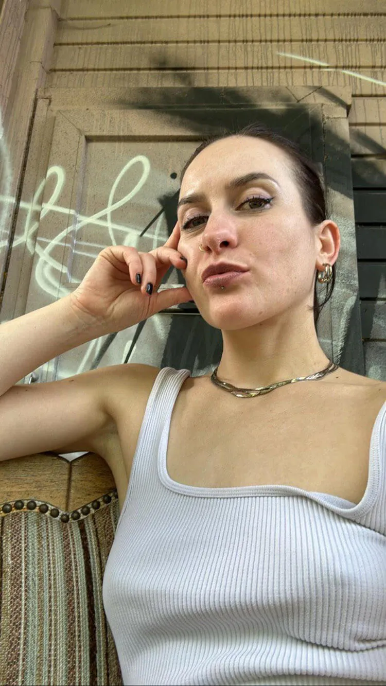 Flora & Morea photo 2