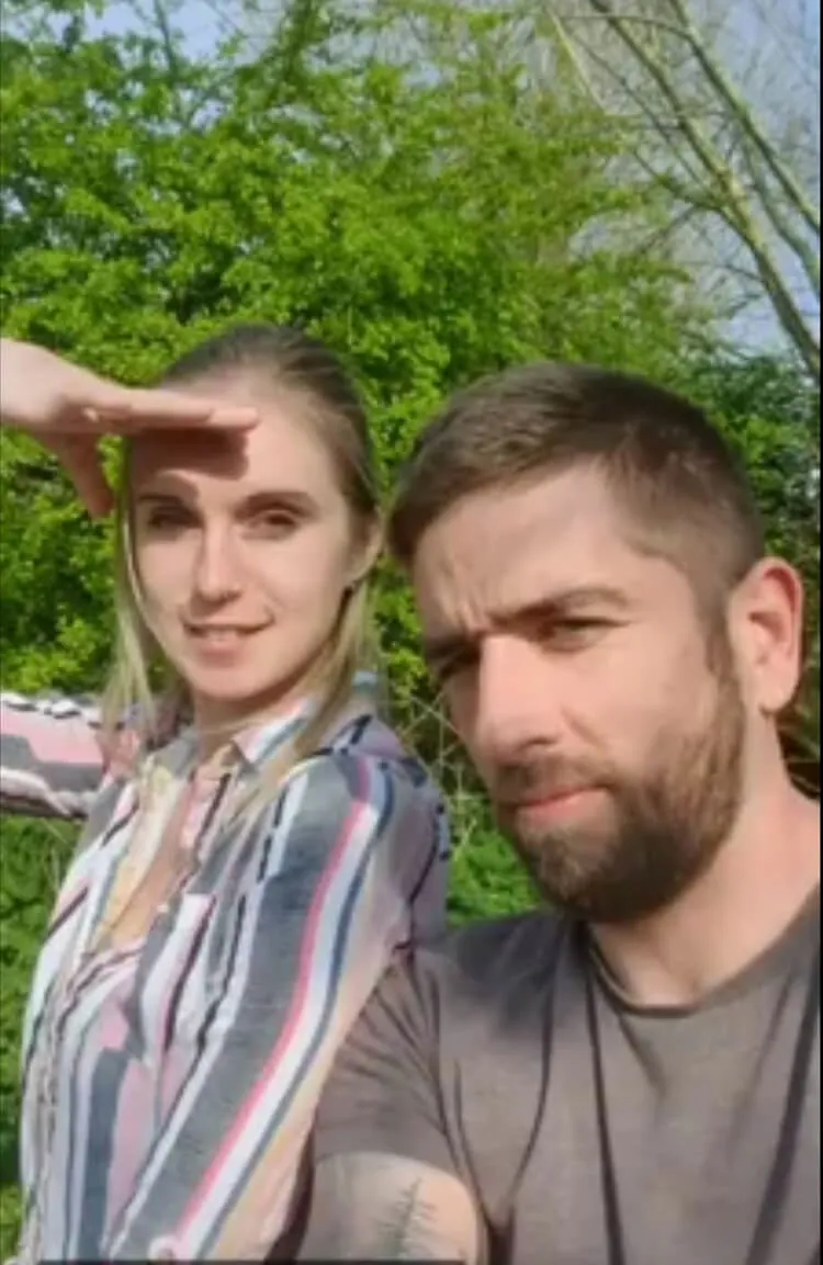 Alex & Lexi photo 10