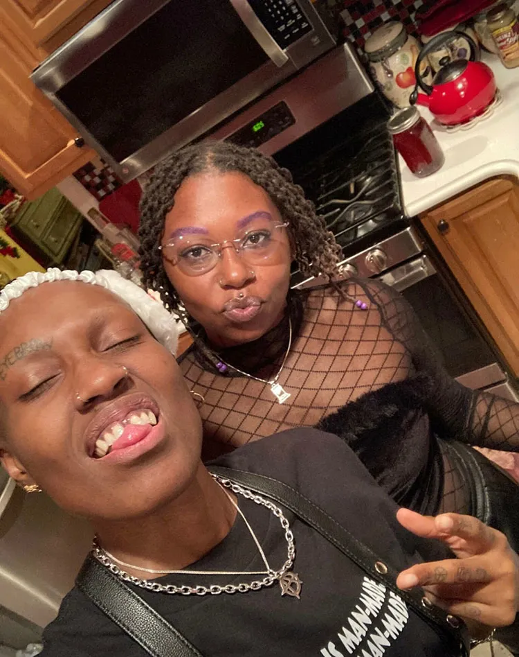 Feignix Reign & Papi photo 6