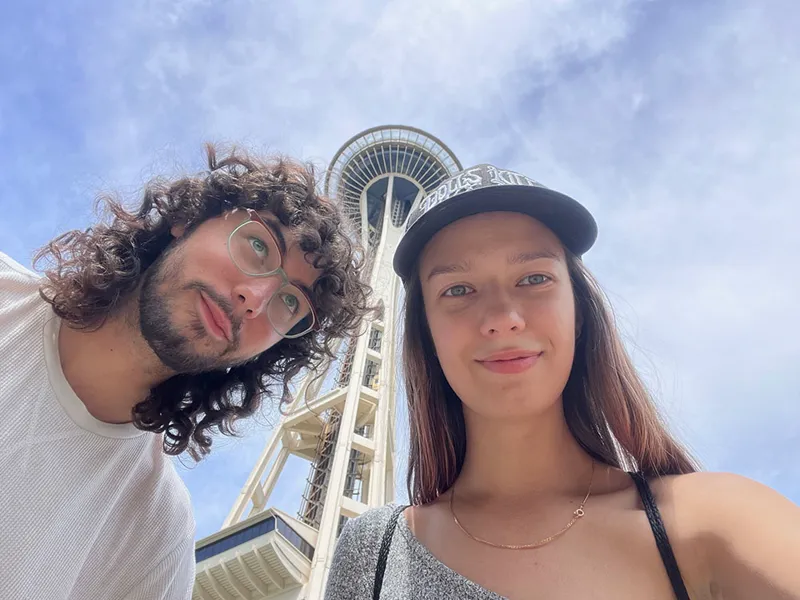 Margo & Xander photo 21