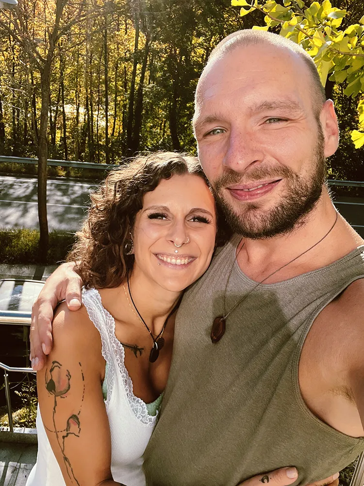Ben & Mara photo 19