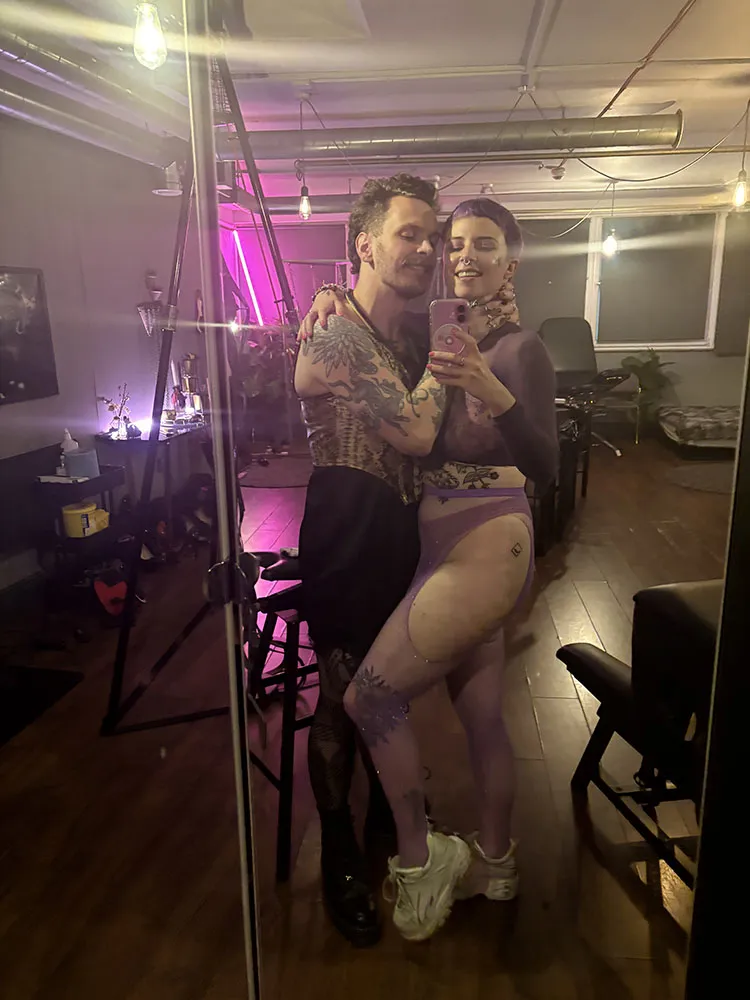 Jesse & Lola photo 4