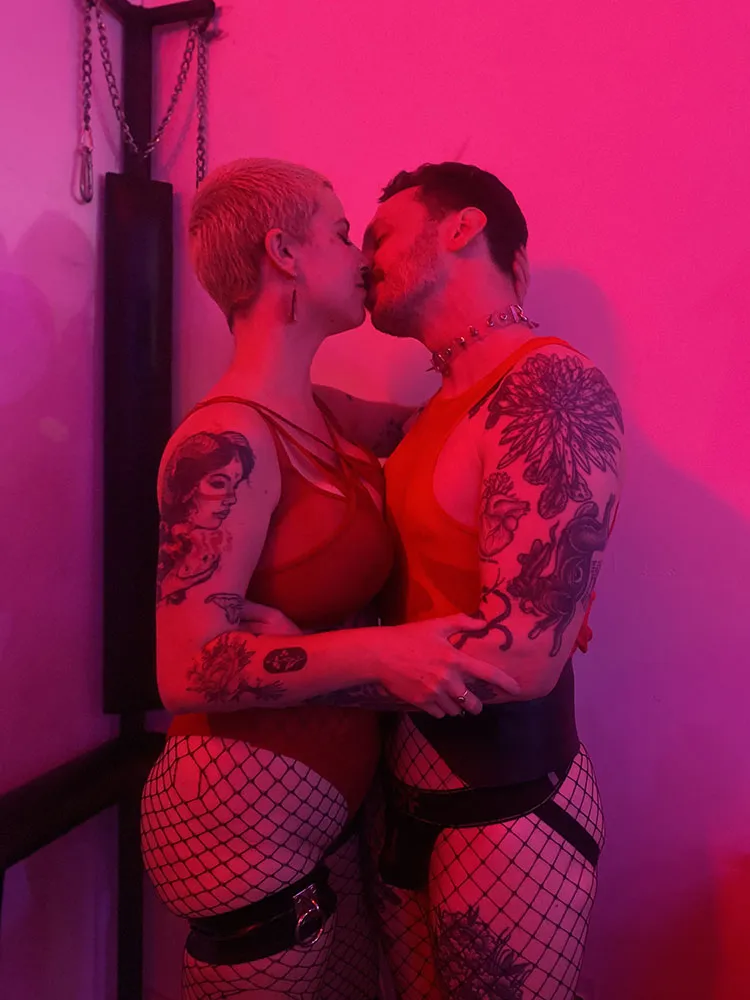 Jesse & Lola photo 16