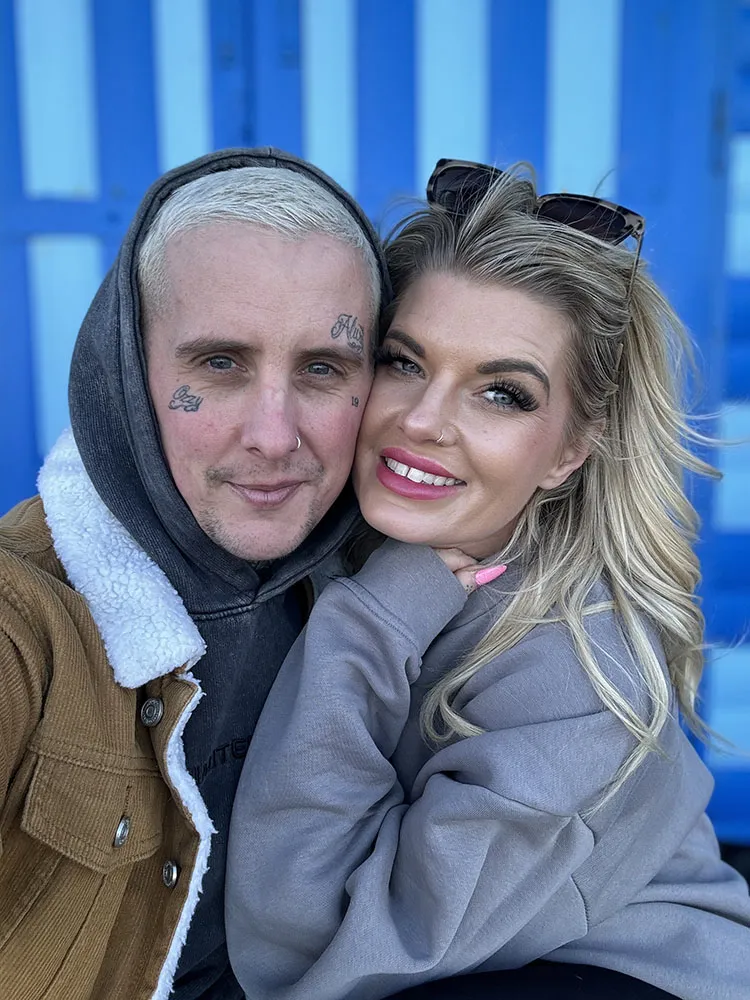 Robyn & Oliver photo 6
